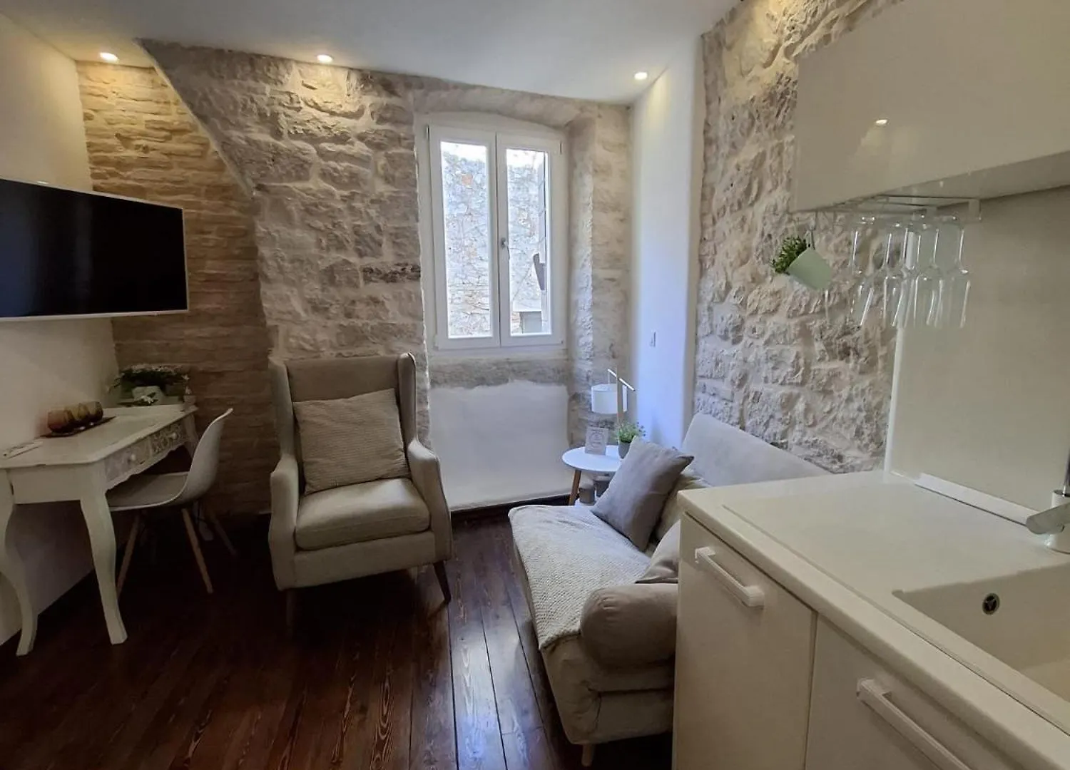 Luna Rooms And Studios Rovinj