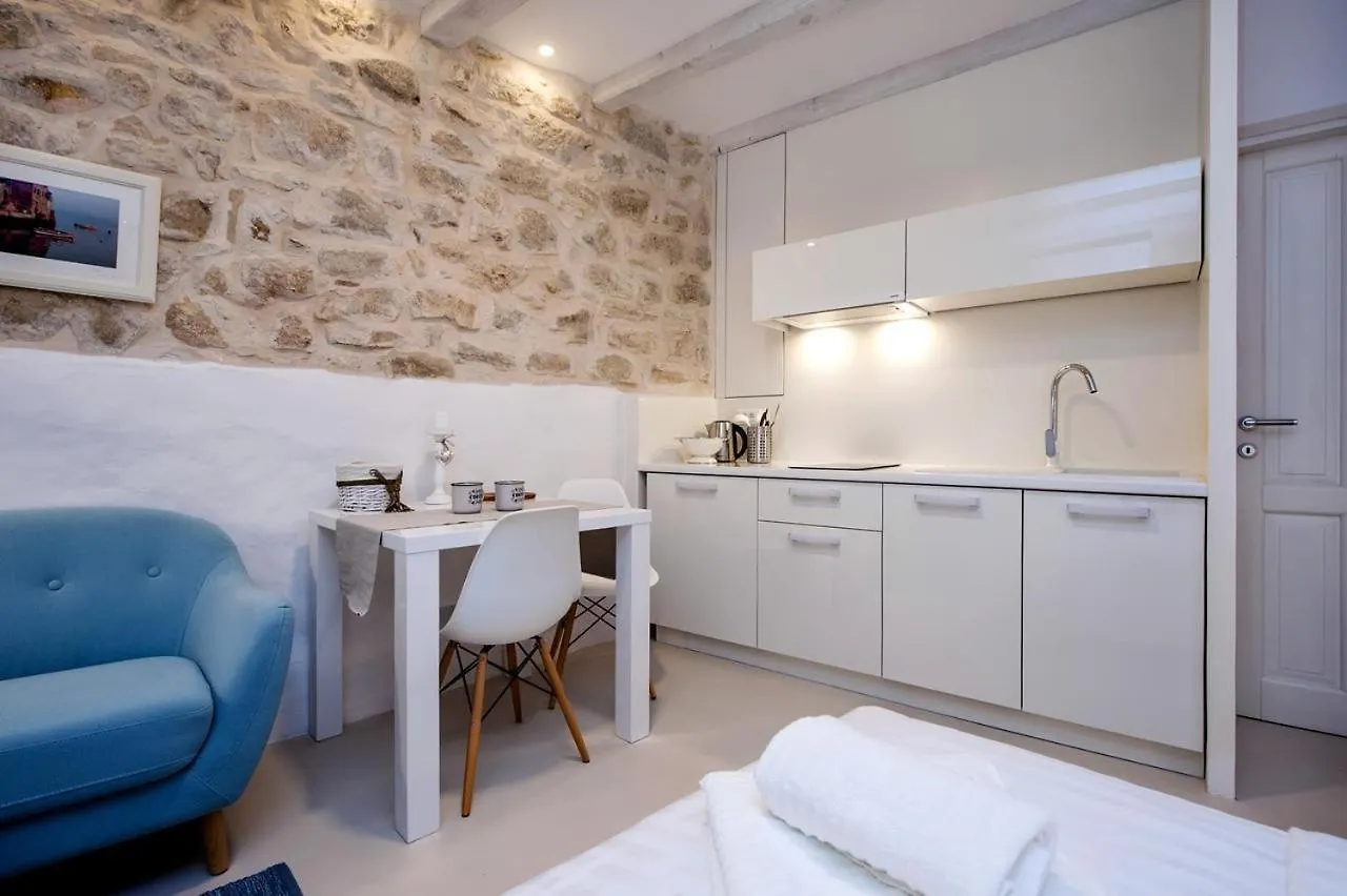 Luna Rooms And Studios Rovinj