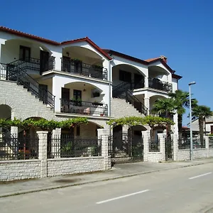  Apartman Modrusan